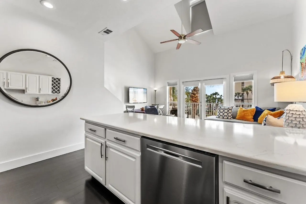 Caribbean Dunes 214 By Newman-Dailey Destin Holiday home